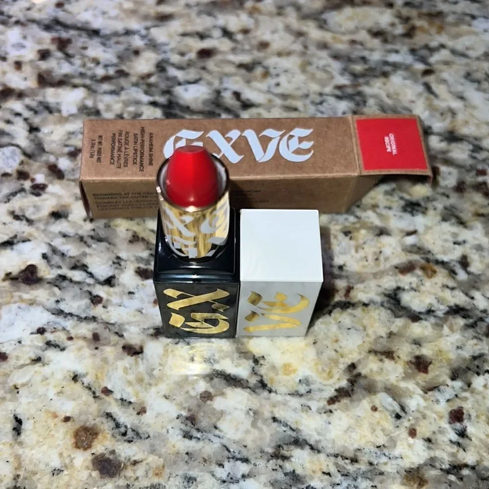 GXVE ANAHEIM SHINE HIGH-PERFORMANCE SATIN LIPSTICK BY Gwen stefani brand new
